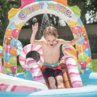Aire De Jeux Gonflable "Royaume Des Bonbons" Intex