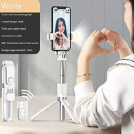 Selfie Bluetooth Avec Trépied Et Lampe Blanc Selfie Bluetooth Avec Trépied Et Lampe Blanc