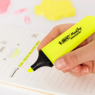 Pack de 2 Surligneurs Bic Highlighter Jaune En Tunisie