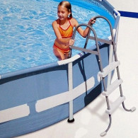 Echelle De Piscines Intex 28064 0,91M en Tunisie