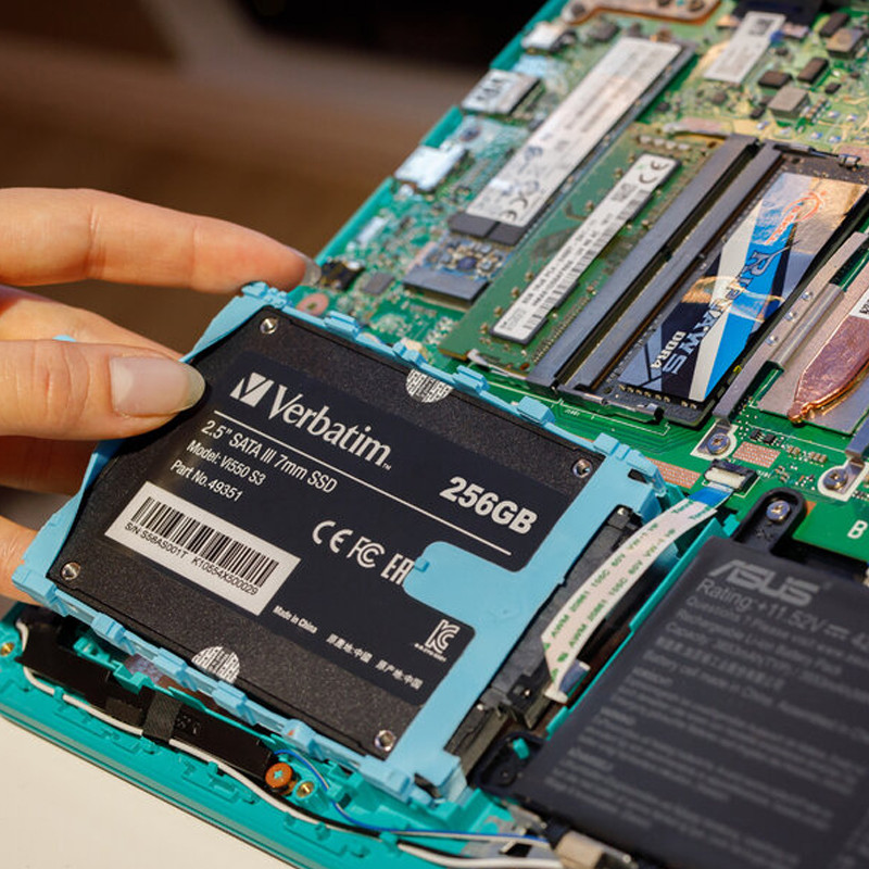Disque Dur Interne SSD Verbatim Vi550 S3 512Go 2.5" SATA III En Tunisie