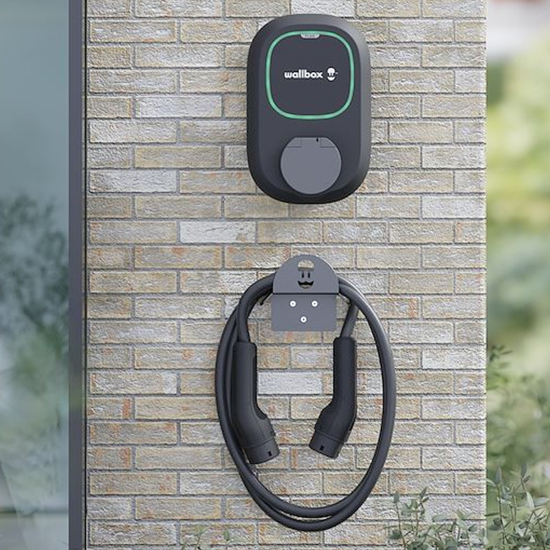 Wallbox Pulsar Plus Socket : la borne de recharge puissante et flexible
